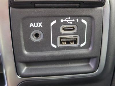 2025 Jeep Wrangler — photo 24 view