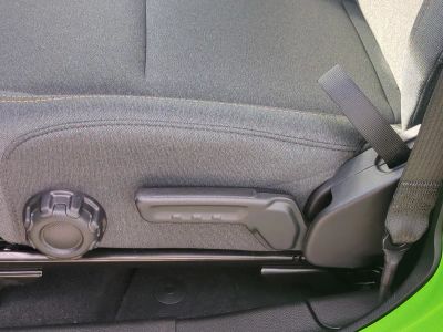 2025 Jeep Wrangler — photo 22 view