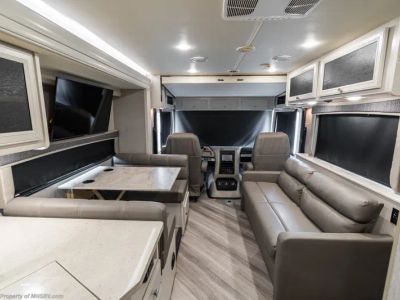 2021 Holiday Rambler Invicta - Photo 2