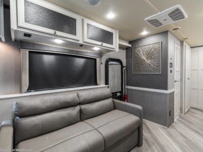 2021 Holiday Rambler Invicta - Photo 19