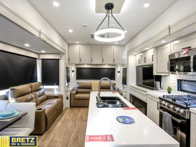 2026 Grand Design Solitude - Photo 11