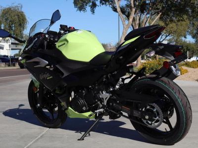 2026 Kawasaki Ninja 500 ABS Metallic Yellowish Green/Ebony - Photo 5