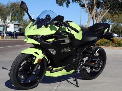 2026 Kawasaki Ninja 500 ABS Metallic Yellowish Green/Ebony - Photo 2