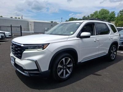 2023 Honda Pilot — rear three-quarter view