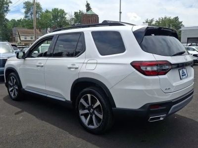 2023 Honda Pilot — interior view