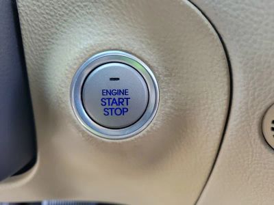 2012 Hyundai Genesis — photo 28 view