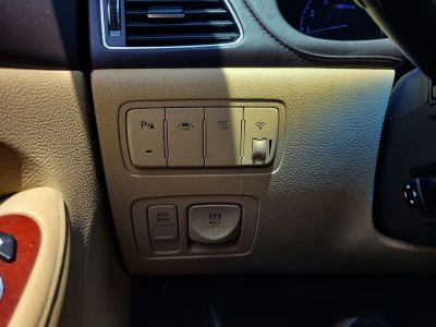 2012 Hyundai Genesis — photo 24 view