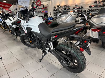 2025 Honda NX500 - Photo 3