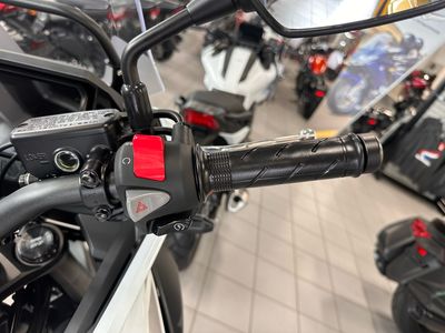 2025 Honda NX500 - Photo 7