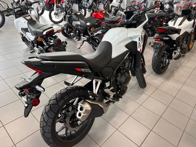 2025 Honda NX500 - Photo 4