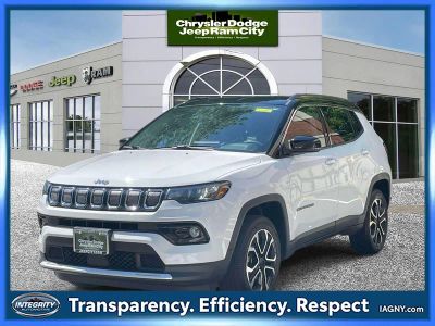 2022 Jeep Compass Limited 4x4 in Bright White Clearcoat — front three-quarter view