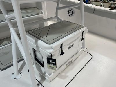 2026 Blackfin 242HB - Photo 10