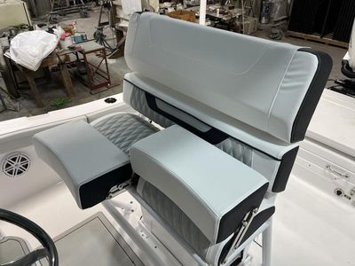 2026 Blackfin 242HB - Photo 11