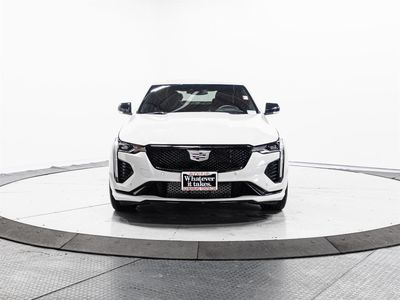 2022 Cadillac CT4 - Photo 2