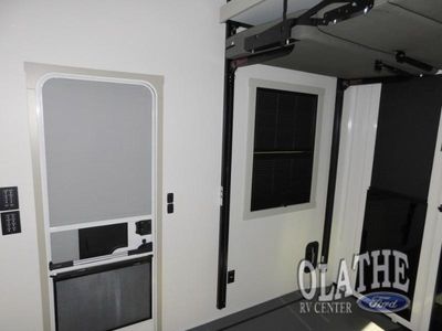 2026 Brinkley Model G — photo 32 view