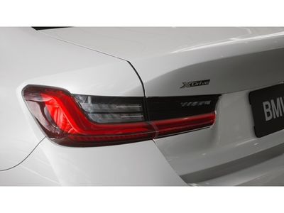 2026 BMW 3 Series - Photo 8