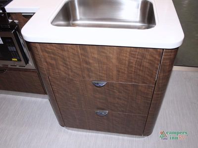 2026 Airstream Globetrotter - Photo 27
