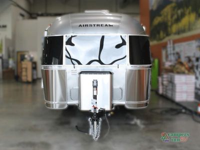 2026 Airstream Globetrotter - Photo 3