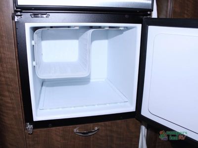 2026 Airstream Globetrotter - Photo 43