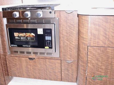 2026 Airstream Globetrotter - Photo 32