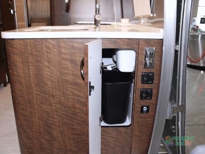 2026 Airstream Globetrotter - Photo 26