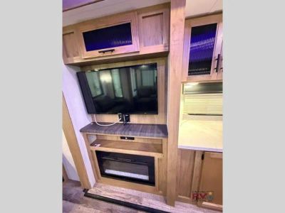 2023 Forest River RV Cherokee Arctic Wolf — photo 17 view