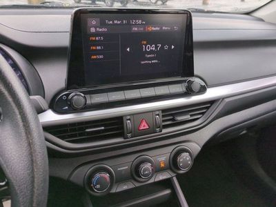2024 Kia Forte — photo 11 view