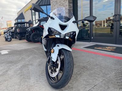 2026 Kawasaki Ninja ZX-6R ABS - Photo 3