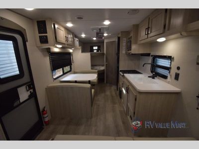 2026 Coachmen RV Catalina Summit Series 8 - Photo 13