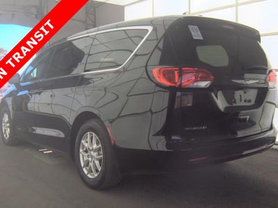 2024 Chrysler Voyager - Photo 4