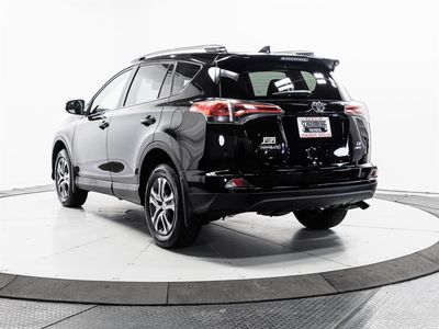 2018 Toyota RAV4 — photo 7 view