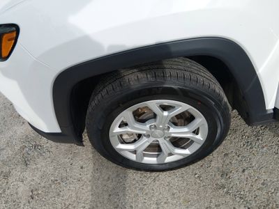 2024 Jeep Compass — photo 10 view