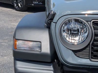 2026 Jeep Wrangler — photo 10 view