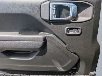 2026 Jeep Wrangler — photo 25 view