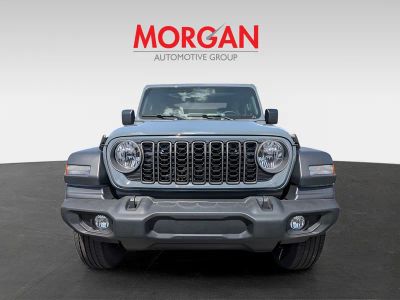 2026 Jeep Wrangler — photo 9 view