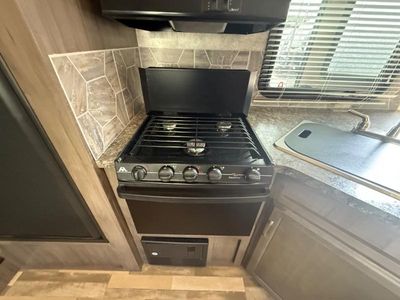 2017 Winnebago Voyage Lite - Photo 11