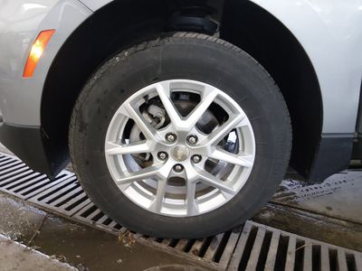 2024 Chevrolet Equinox — photo 10 view