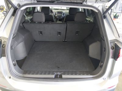 2024 Chevrolet Equinox — photo 11 view