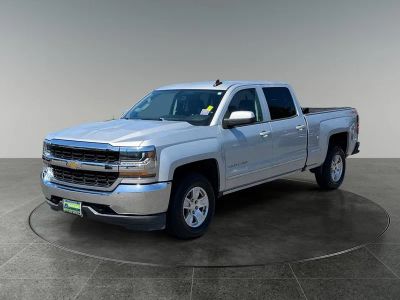 2017 Chevrolet Silverado 1500 — rear three-quarter view