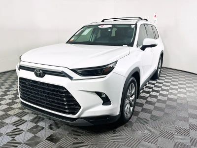 2025 Toyota Grand Highlander — photo 7 view