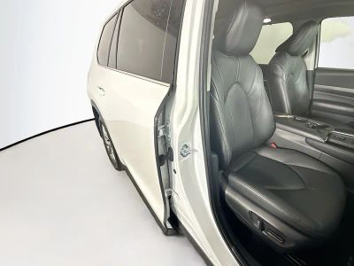 2025 Toyota Grand Highlander — photo 28 view