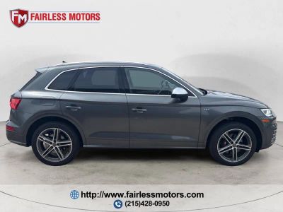 2018 Audi SQ5 — rear three-quarter view
