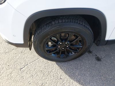 2023 Jeep Cherokee - Photo 10