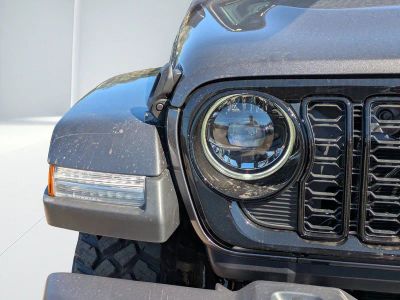 2026 Jeep Gladiator — photo 8 view