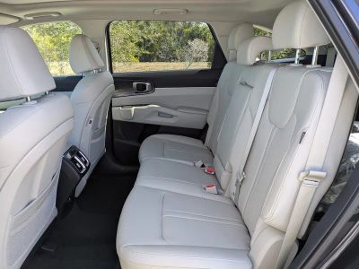 2026 Kia Sorento — photo 15 view