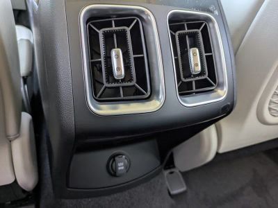 2026 Kia Sorento — photo 17 view