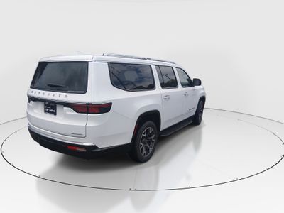 2023 Jeep Wagoneer L — photo 7 view