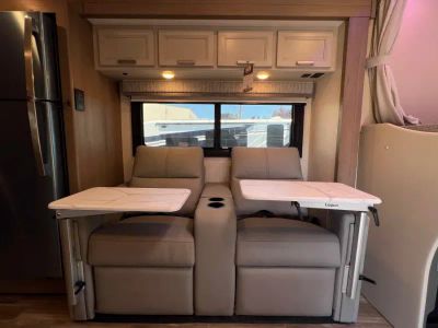 2027 Thor Motor Coach MAGNITUDE GRAND — photo 8 view