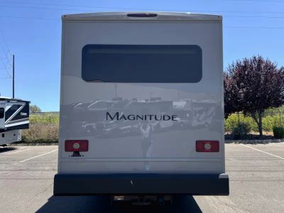2027 Thor Motor Coach MAGNITUDE GRAND — photo 24 view