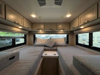 2027 Thor Motor Coach MAGNITUDE GRAND — photo 20 view